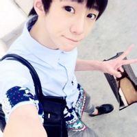 学生男生头像图片带耳钉的_WWW.WHOISQQ.COM