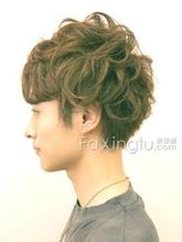 深闷青男生头像图片_WWW.WHOISQQ.COM