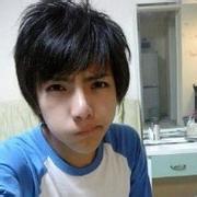 男生望天头像图片_WWW.WHOISQQ.COM
