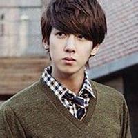 男生客服头像图片_WWW.WHOISQQ.COM