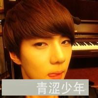 向日葵下男生头像图片_WWW.WHOISQQ.COM