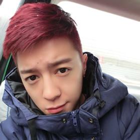 qq头像图片男生摸狗_WWW.WHOISQQ.COM