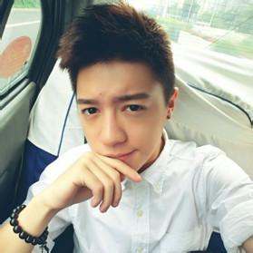 qq头像图片男生摸狗_WWW.WHOISQQ.COM