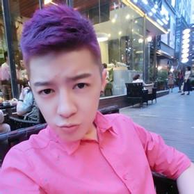 qq头像图片男生摸狗_WWW.WHOISQQ.COM