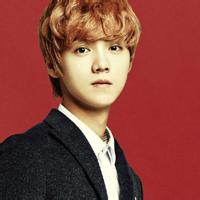 男生卷发头像图片_WWW.WHOISQQ.COM