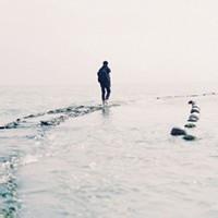 qq男生头像图片海边带字_WWW.WHOISQQ.COM