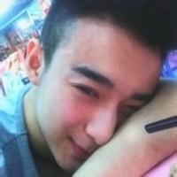 长胡子的男生头像图片_WWW.WHOISQQ.COM