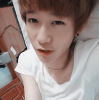 男生qq头像图片亲亲的_WWW.WHOISQQ.COM