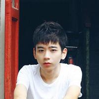 嬉皮笑脸的男生头像图片_WWW.WHOISQQ.COM