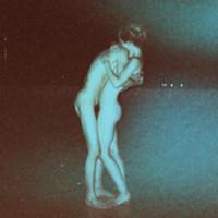 竖起中指的男生头像图片_WWW.WHOISQQ.COM