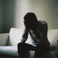 qq男生不屑一顾的头像图片_WWW.WHOISQQ.COM