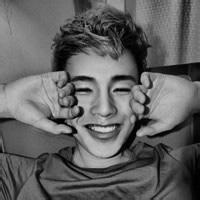 男生凌乱头像图片_WWW.WHOISQQ.COM