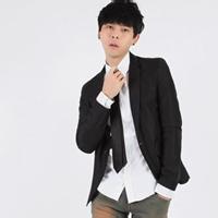 qq头像图片男生帅气领带_WWW.WHOISQQ.COM