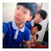 男生穿蓝色校服头像图片_WWW.WHOISQQ.COM