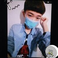 男生穿蓝色校服头像图片_WWW.WHOISQQ.COM
