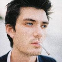 欧美男生清爽头像图片_WWW.WHOISQQ.COM