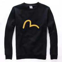 qq头像图片男生黑色卫衣_WWW.WHOISQQ.COM