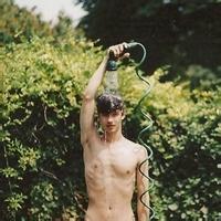 qq头像图片男生在沙漠_WWW.WHOISQQ.COM