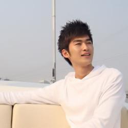 男生头像图片张翰_WWW.WHOISQQ.COM