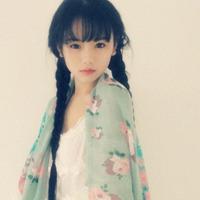 qq男生齐刘海黑白头像图片_WWW.WHOISQQ.COM