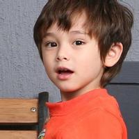 萌死人的男生头像图片_WWW.WHOISQQ.COM