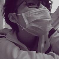 抱星球男生头像图片_WWW.WHOISQQ.COM