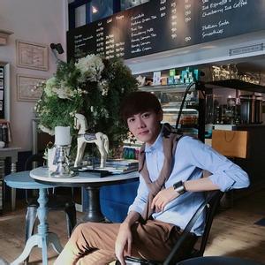 qq头像图片男生逛超市_WWW.WHOISQQ.COM