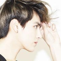 男生侧脸个性头像图片_WWW.WHOISQQ.COM