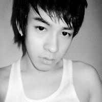 男生黑白可爱头像图片_WWW.WHOISQQ.COM