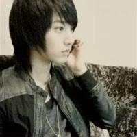 看起来最真实男生头像图片_WWW.WHOISQQ.COM