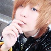 qq头像图片90后男生帅气_WWW.WHOISQQ.COM