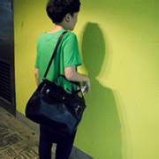 qq头像图片绿色背景男生_WWW.WHOISQQ.COM