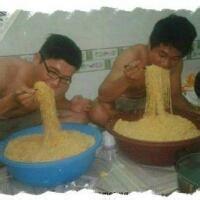 qq男生远照吃货头像图片_WWW.WHOISQQ.COM