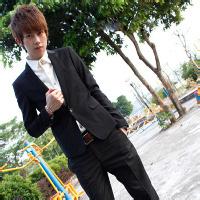 qq头像图片海边白衬衫男生_WWW.WHOISQQ.COM