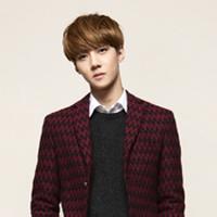 韩国时尚男生头像图片_WWW.WHOISQQ.COM