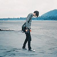 qq头像图片男生带超级_WWW.WHOISQQ.COM