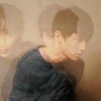 qq头像图片男生重影虚影_WWW.WHOISQQ.COM