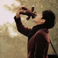 qq皮肤男生傻子头像图片_WWW.WHOISQQ.COM