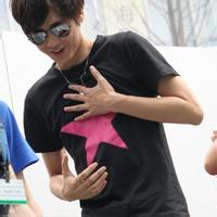 个性网头像图片男生李易峰_WWW.WHOISQQ.COM
