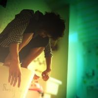 两张相似男生头像图片_WWW.WHOISQQ.COM