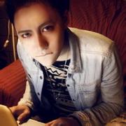 qq头像图片男生下着雨_WWW.WHOISQQ.COM