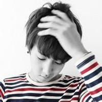 男生转身qq头像图片_WWW.WHOISQQ.COM