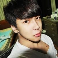 男生自拍头像图片_WWW.WHOISQQ.COM