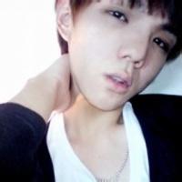 qq男生秋装头像图片_WWW.WHOISQQ.COM