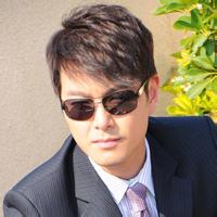2014潇洒哥型男生头像图片_WWW.WHOISQQ.COM