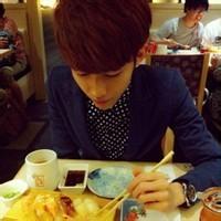 男生吃饭头像图片_WWW.WHOISQQ.COM