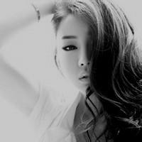 相框式男生头像图片_WWW.WHOISQQ.COM
