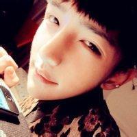 男生短发头像图片大全_WWW.WHOISQQ.COM