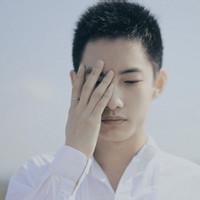 短发qq头像图片男生夸张_WWW.WHOISQQ.COM