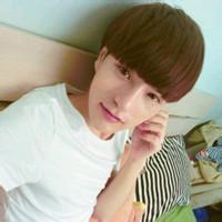 男生上身衣服头像图片_WWW.WHOISQQ.COM